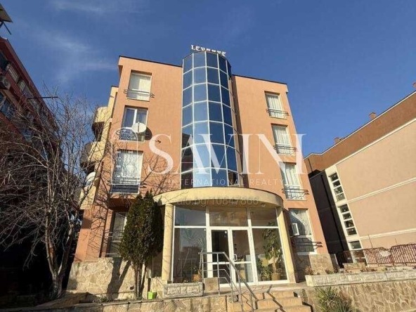 Двустаен апартамент в Несебър - 60 кв.м за 706 €/кв.м - Снимка #1