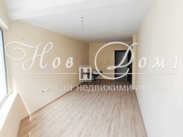 Дава се под наем Магазин в Варна, Трошево - 33 кв.м за 298.86 € - Снимка #1