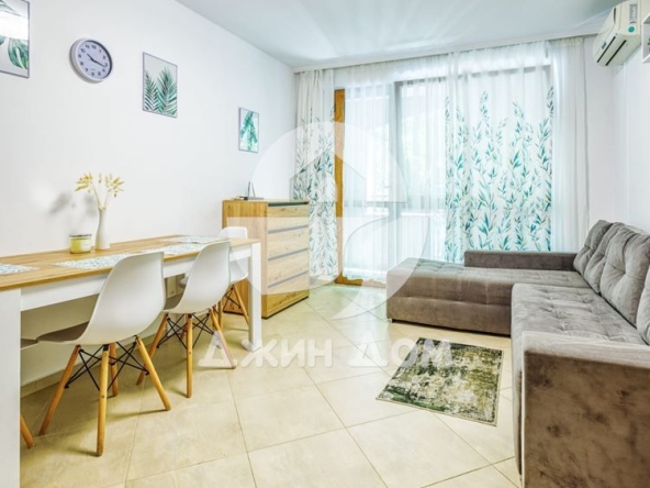 Едностаен апартамент в к.к. Слънчев бряг - 37 кв.м за 1144 €/кв.м - Снимка #1