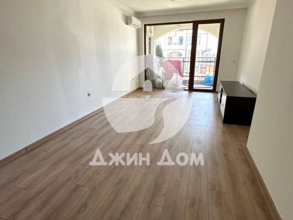 Двустаен апартамент в Свети Влас - 63 кв.м за 1093 €/кв.м - Снимка #1