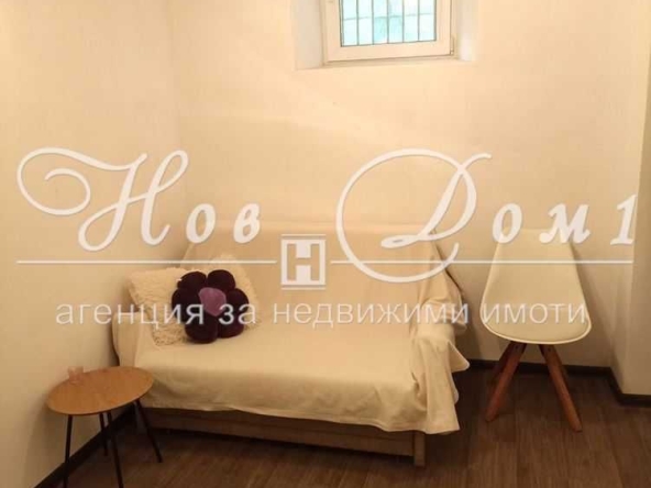 Дава се под наем Двустаен апартамент в Варна, Гръцка махала - 42 кв.м за 298.86 € - Снимка #1