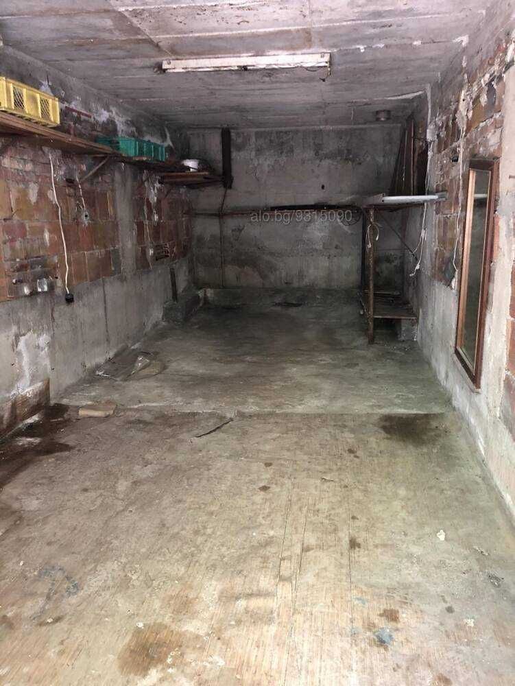 Гараж / Паркомясто в Велико Търново, Колю Фичето - 26 кв.м за 650 €/кв.м - Снимка #1