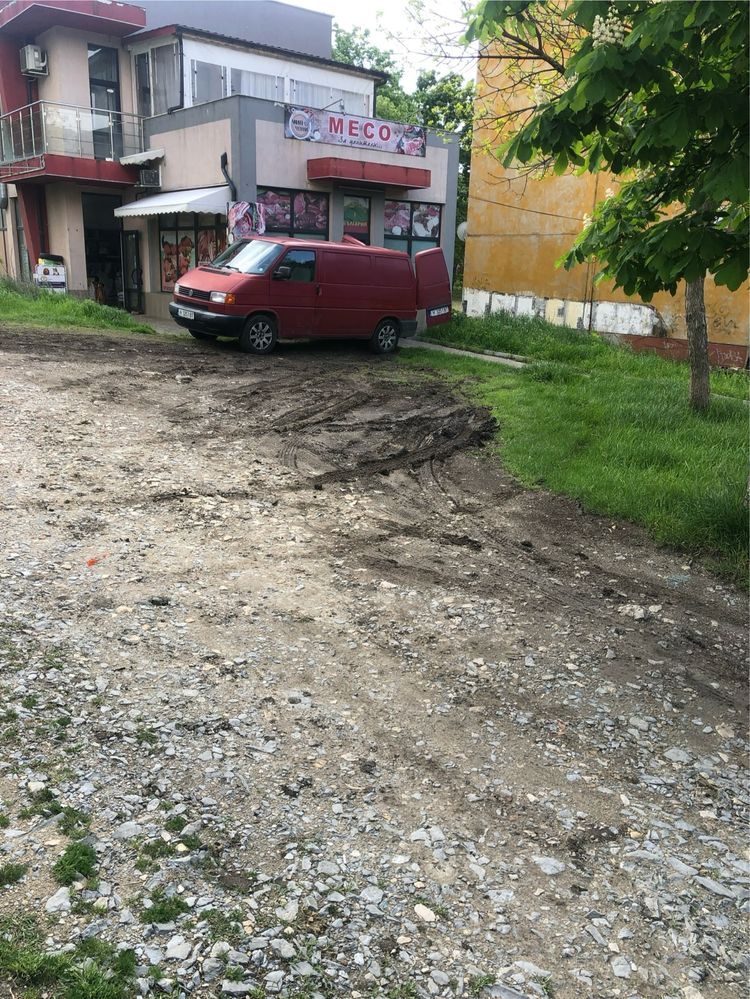 Дава се под наем Магазин в Шумен, Тракия - 37 кв.м за 331.5 € - Снимка #1