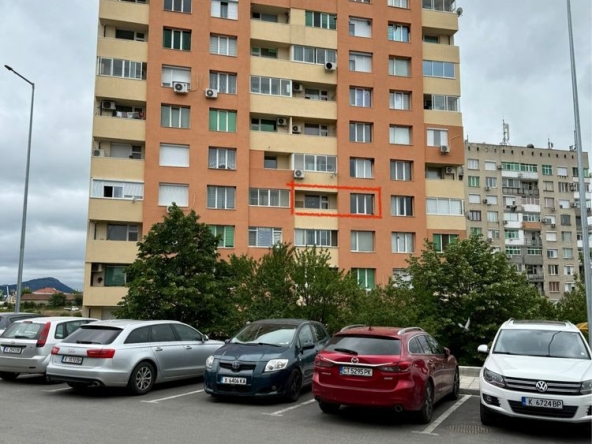 Двустаен апартамент в Кърджали, Гледка - 56 кв.м за 733 €/кв.м - Снимка #1