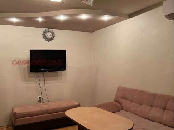 Дава се под наем Едностаен апартамент в Кюстендил, Никола Въжаров - 40 кв.м за 219.3 € - Снимка #1