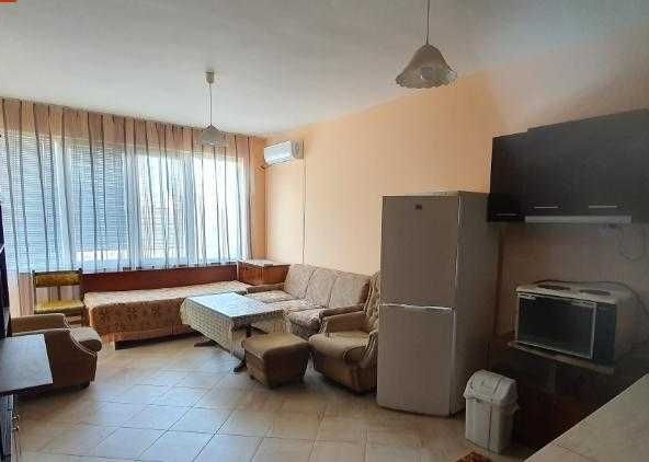 Дава се под наем Двустаен апартамент в Велико Търново, Бузлуджа - 62 кв.м за 244.8 € - Снимка #1