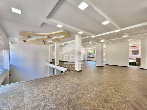 Магазин в София, Витоша - 621 кв.м за 1047 €/кв.м - Снимка #1