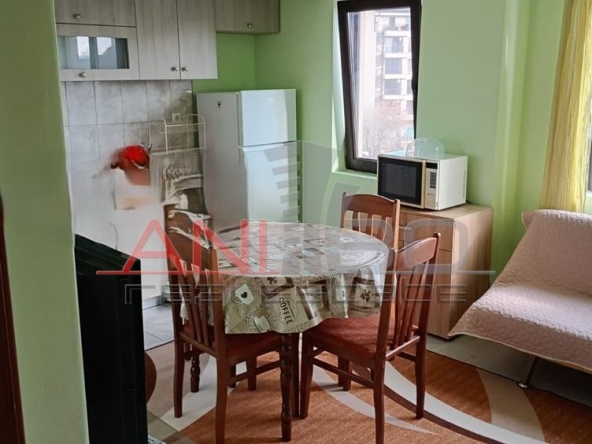 Дава се под наем Двустаен апартамент в Варна, Колхозен пазар - 50 кв.м за 398.82 € - Снимка #1