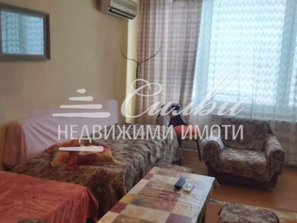 Тристаен апартамент в Шумен, Херсон - 90 кв.м за 782 €/кв.м - Снимка #1