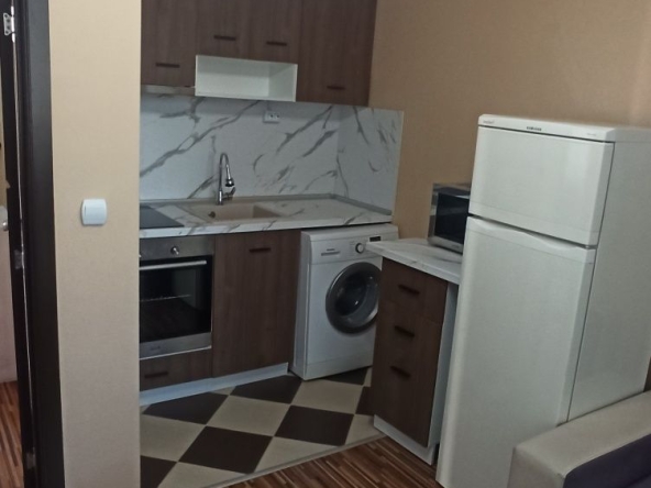 Дава се под наем Двустаен апартамент в Пловдив, Изгрев - 50 кв.м за 331.5 € - Снимка #1