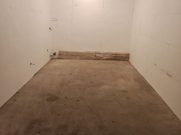 Дава се под наем Гараж / Паркомясто в Стара Загора, Казански - изток - 17 кв.м за 61.2 € - Снимка #1