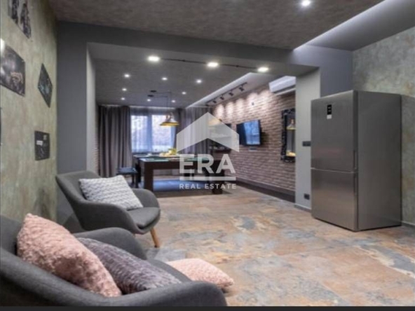 Тристаен апартамент в София, Център - 105 кв.м за 2761 €/кв.м - Снимка #1