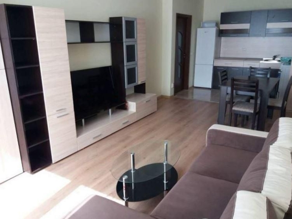Дава се под наем Тристаен апартамент в София, Малинова долина - 91 кв.м за 720 € - Снимка #1