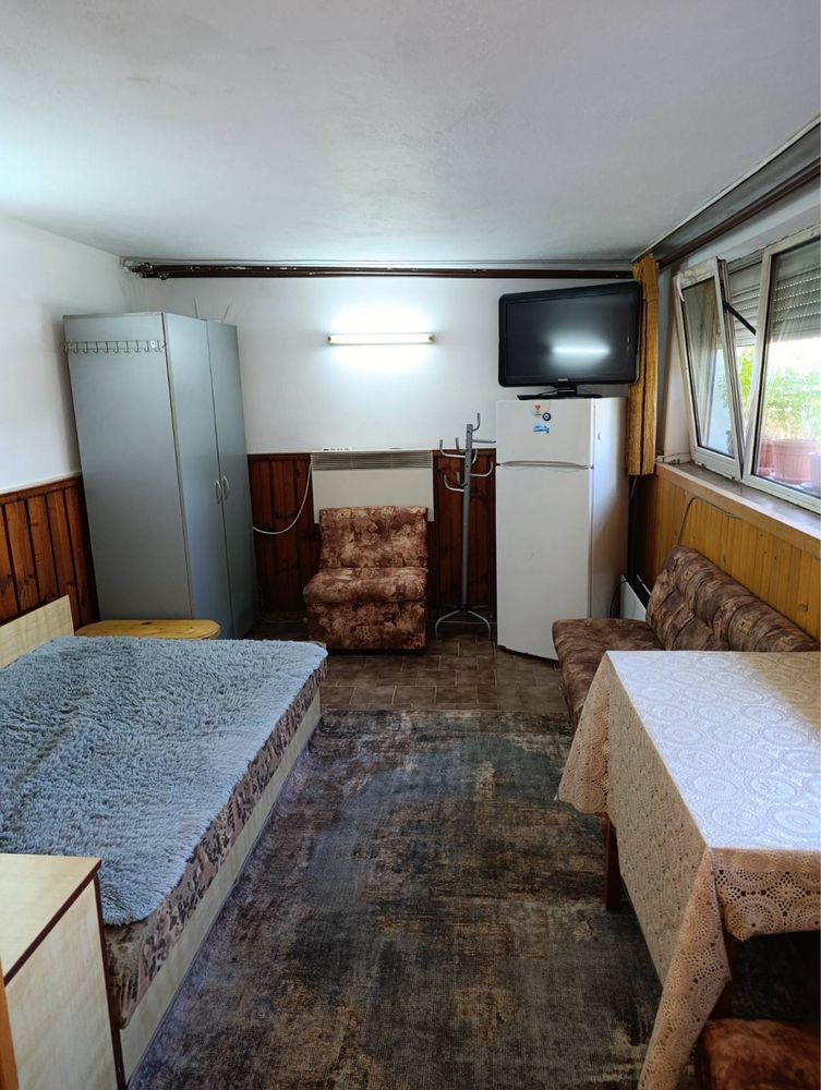 Дава се под наем Етаж от къща в София, Симеоново - 45 кв.м за 280.5 € - Снимка #1