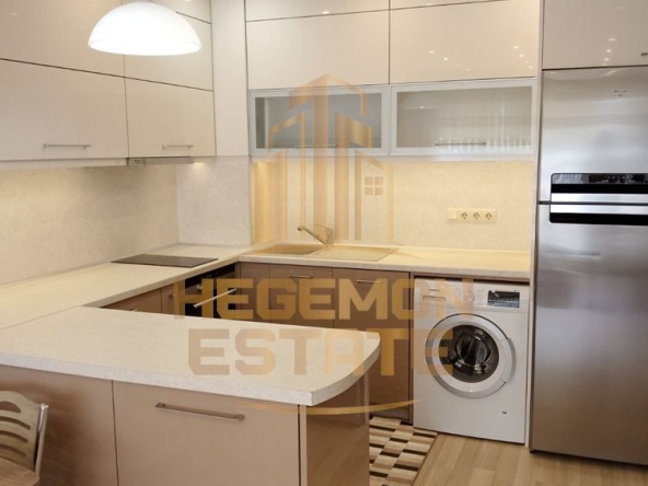 Двустаен апартамент в Варна, Възраждане 1 - 90 кв.м за 1867 €/кв.м - Снимка #1
