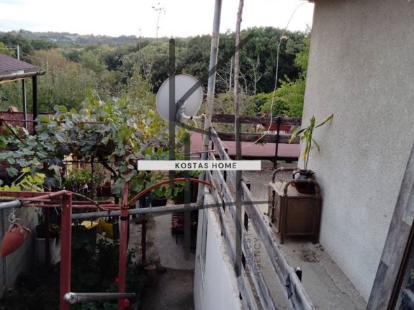 Къща в Варна, м-т Боровец - юг - 49 кв.м за 2143 €/кв.м - Снимка #1