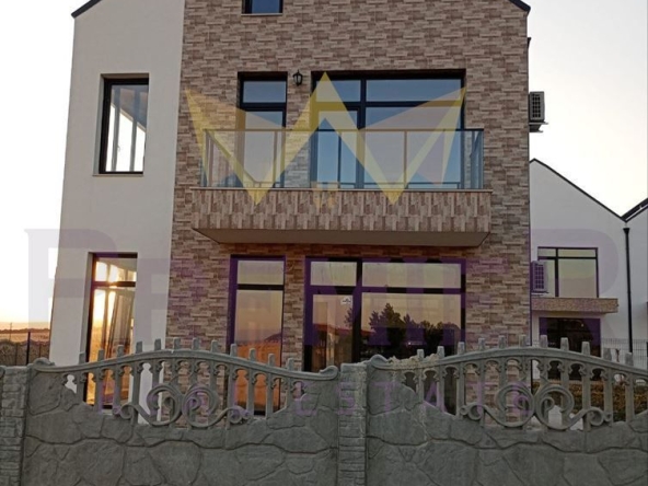 Къща в с. Кошарица, Област Бургас - 160 кв.м за 1313 €/кв.м - Снимка #1