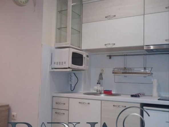 Дава се под наем Едностаен апартамент в Варна, Център - 35 кв.м за 336.6 € - Снимка #1