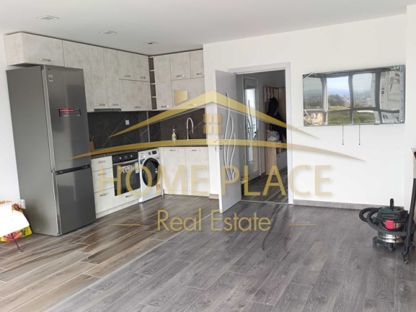 Дава се под наем Двустаен апартамент в Варна, Център - 60 кв.м за 612 € - Снимка #1