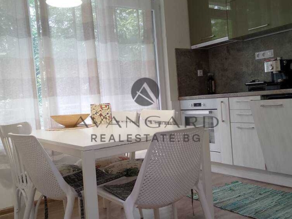 Двустаен апартамент в Пловдив, Център - 63 кв.м за 1453 €/кв.м - Снимка #1