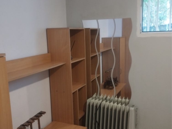 Дава се под наем Едностаен апартамент в София, Карпузица - 22 кв.м за 219.3 € - Снимка #1
