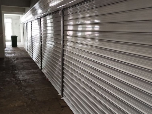 Дава се под наем Склад в Бургас, Меден рудник - зона В - 10 кв.м за 51 € - Снимка #1