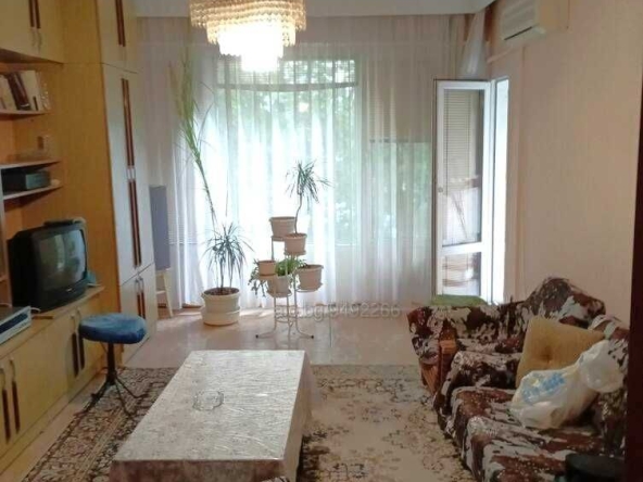 Тристаен апартамент в Пловдив, Кючук Париж - 88 кв.м за 1250 €/кв.м - Снимка #1