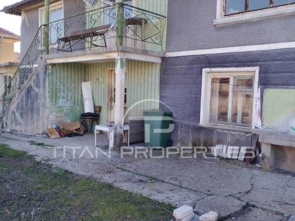 Къща в с. Долнослав, Област Пловдив - 130 кв.м за 531 €/кв.м - Снимка #1