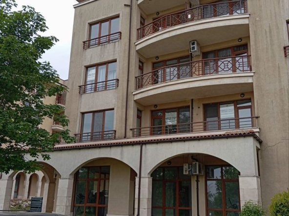 Двустаен апартамент в Балчик - 74 кв.м за 487 €/кв.м - Снимка #1