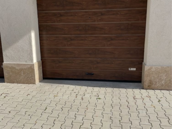 Дава се под наем Гараж / Паркомясто в София, Център - 22 кв.м за 178.5 € - Снимка #1