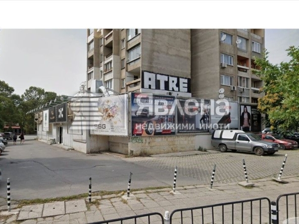 Магазин в София, Света Троица - 814 кв.м за 799 €/кв.м - Снимка #1
