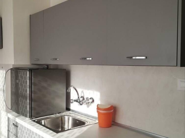 Дава се под наем Едностаен апартамент в Бургас, Меден рудник - зона А - 35 кв.м за 255 € - Снимка #1