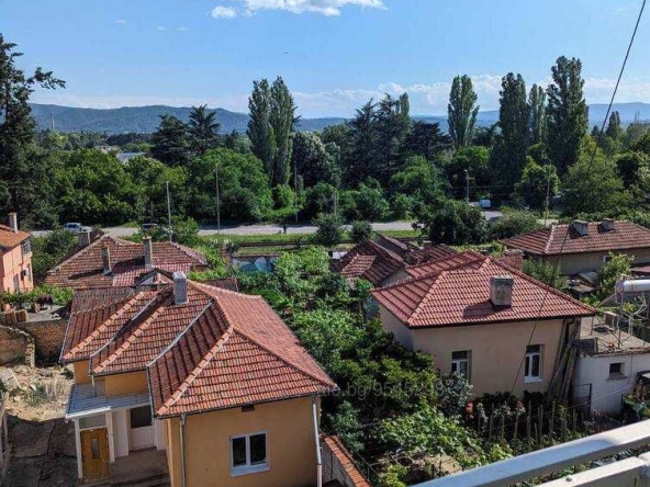 Дава се под наем Тристаен апартамент в Казанлък - 82 кв.м за 229.5 € - Снимка #1