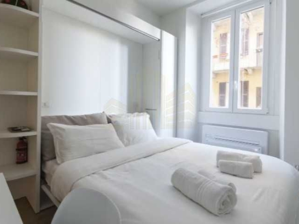 Дава се под наем Едностаен апартамент в Пловдив, Център - 21 кв.м за 102 € - Снимка #1