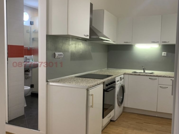 Дава се под наем Тристаен апартамент в София, Обеля 2 - 50 кв.м за 459 € - Снимка #1