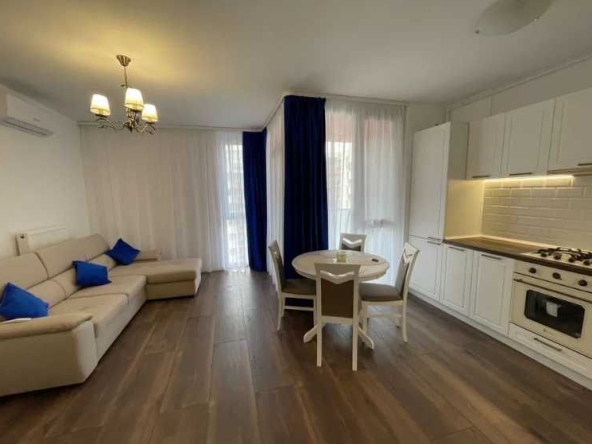 Дава се под наем Двустаен апартамент в Пловдив, Младежки Хълм - 60 кв.м за 326.4 € - Снимка #1