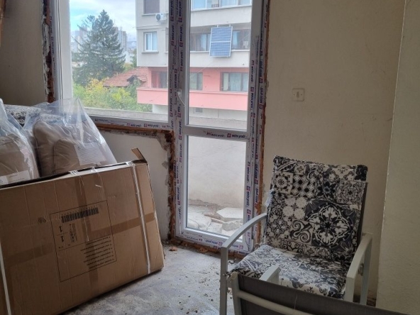 Четиристаен апартамент в Благоевград, Запад - 91 кв.м за 1077 €/кв.м - Снимка #1