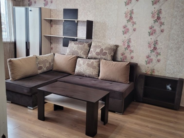 Дава се под наем Едностаен апартамент в Варна, Възраждане 3 - 40 кв.м за 300 € - Снимка #1