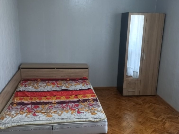 Дава се под наем Четиристаен апартамент в Силистра, Север - 95 кв.м за 255 € - Снимка #1