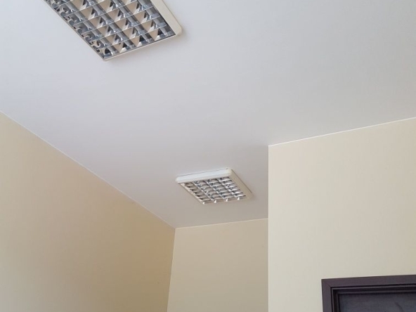 Дава се под наем Магазин в Кърджали, Възрожденци - 30 кв.м за 255 € - Снимка #1