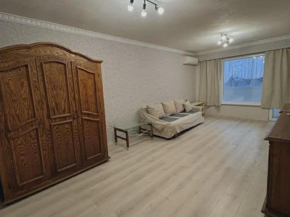 Дава се под наем Двустаен апартамент в Варна, Чайка - 59 кв.м за 538.56 € - Снимка #1
