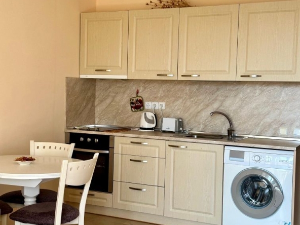 Едностаен апартамент в Поморие - 45 кв.м за 1089 €/кв.м - Снимка #1