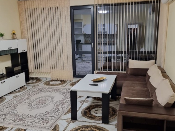 Дава се под наем Двустаен апартамент в Варна, Галата - 75 кв.м за 510 € - Снимка #1