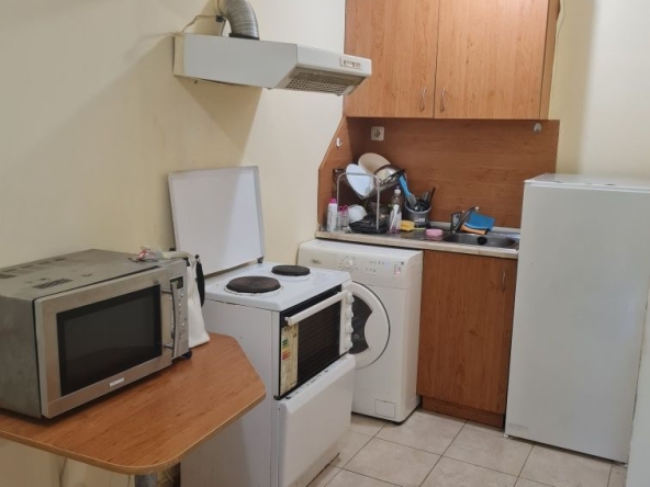 Дава се под наем Четиристаен апартамент в Благоевград, Идеален център - 100 кв.м за 255 € - Снимка #1