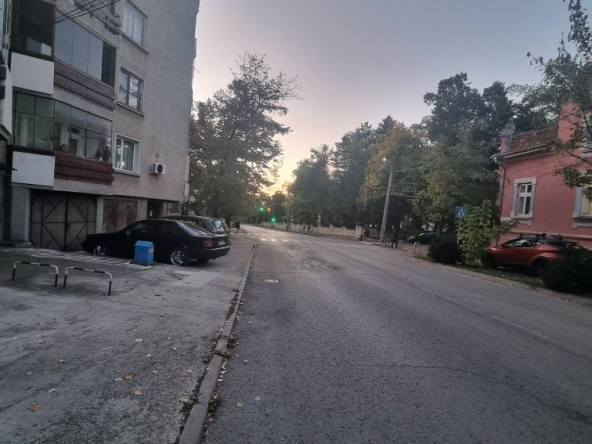 Ателие в Разград, Варош - 37 кв.м за 393 €/кв.м - Снимка #1