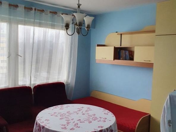Дава се под наем Двустаен апартамент в Лозница - 65 кв.м за 178.5 € - Снимка #1
