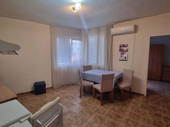 Дава се под наем Двустаен апартамент в Дупница - 55 кв.м за 306 € - Снимка #1