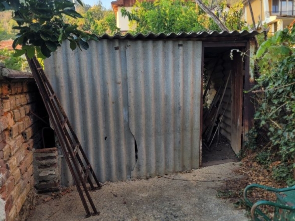 Гараж / Паркомясто в Шипка - 13 кв.м за 12 €/кв.м - Снимка #1