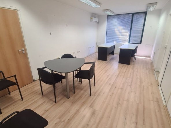 Офис в Пловдив, Гагарин - 120 кв.м за 6 €/кв.м - Снимка #1