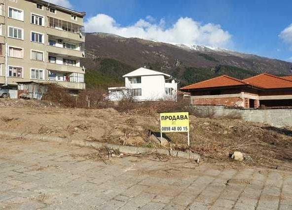 Парцел в Карлово - 800 кв.м за 138 €/кв.м - Снимка #1